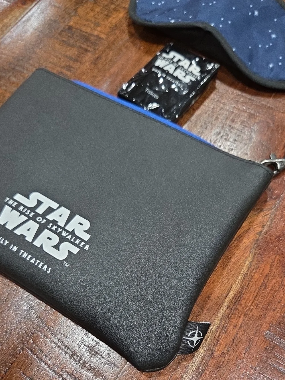 Star Wars Pouch United Airlines NWOT